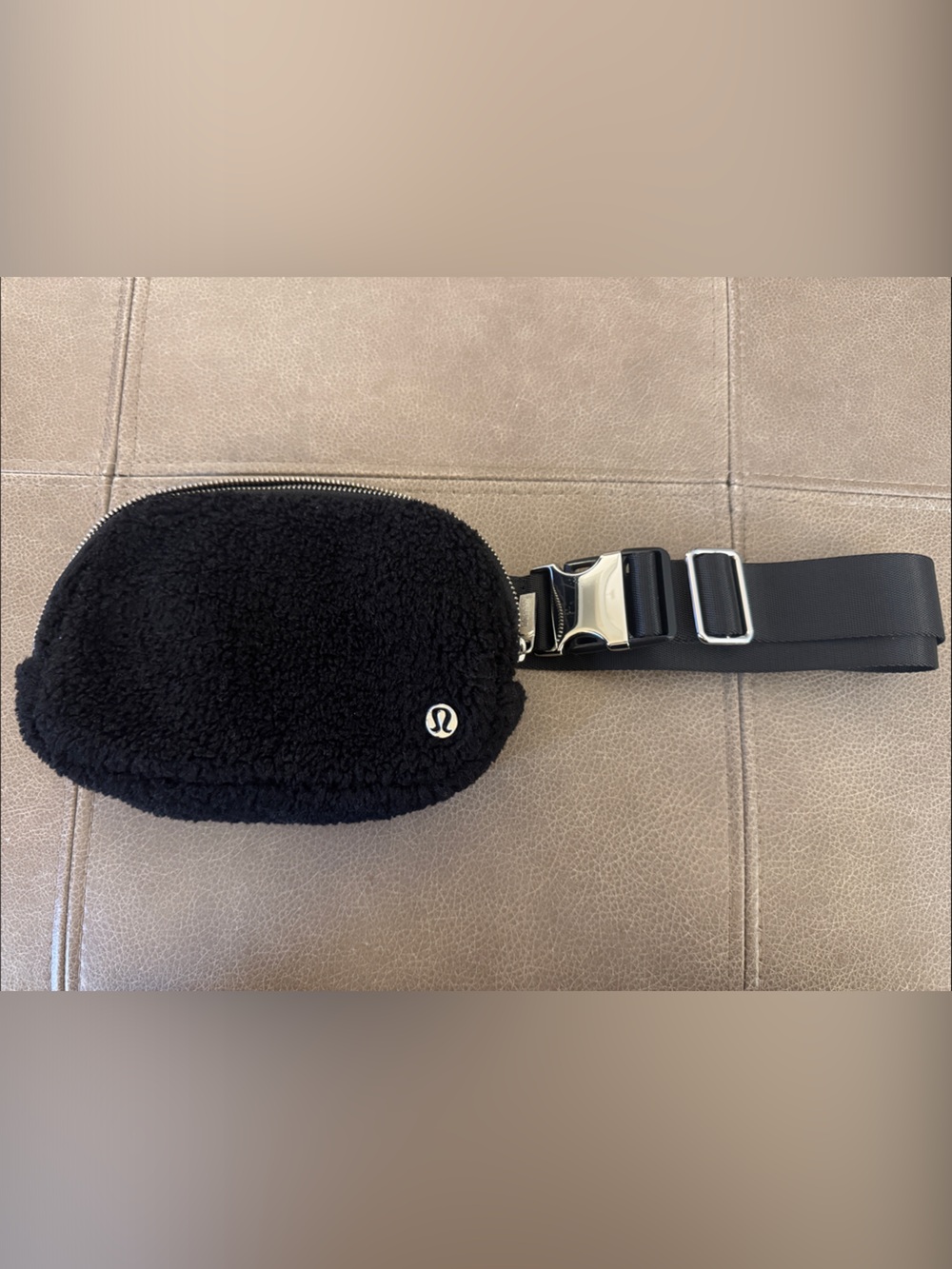 lululemon athletica 1L Black Everywhere Belt Sherpa Bag with Silver Hardware